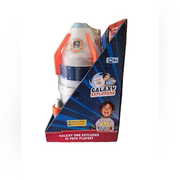 New Ryan's World Galaxy Explorer Rocket 12 Micro Figures Astronauts Playset Toy - Picture 2 of 7